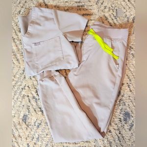 Figs slate catarina top and zamora jogger